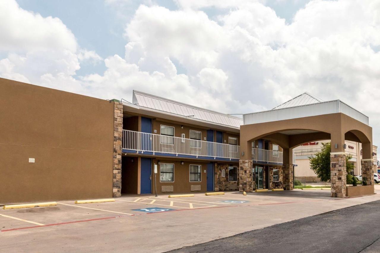 Econo Lodge Mineral Wells Exterior foto